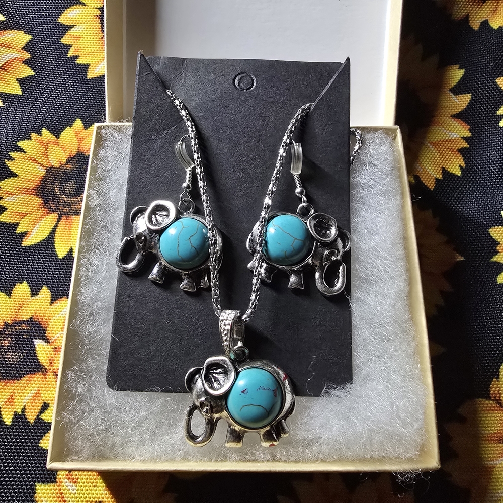 Elephant Pendant Necklace and Earring Set - Turquoise and Silver